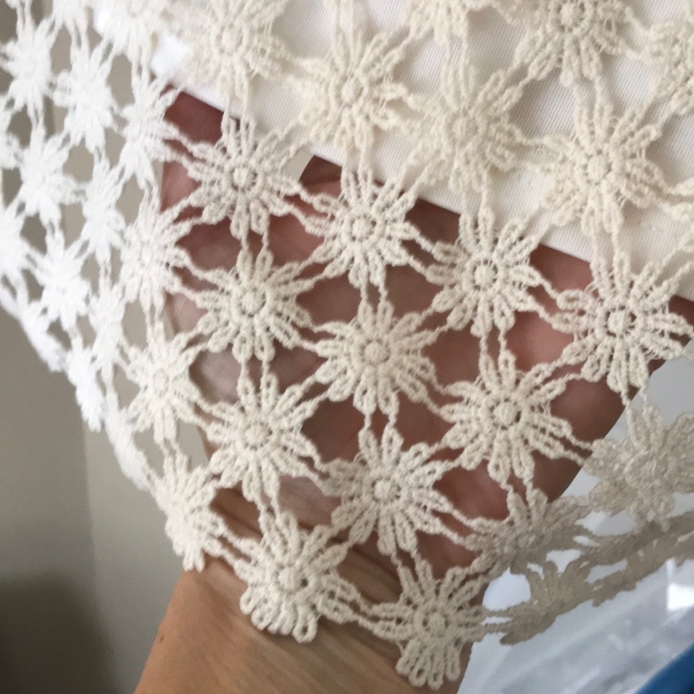 Cream knit, lined top, medium - Picture 5 of 7